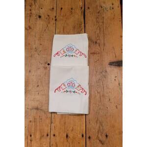 Vintage Pillowcases, Embroidered Set, Folk Art Design